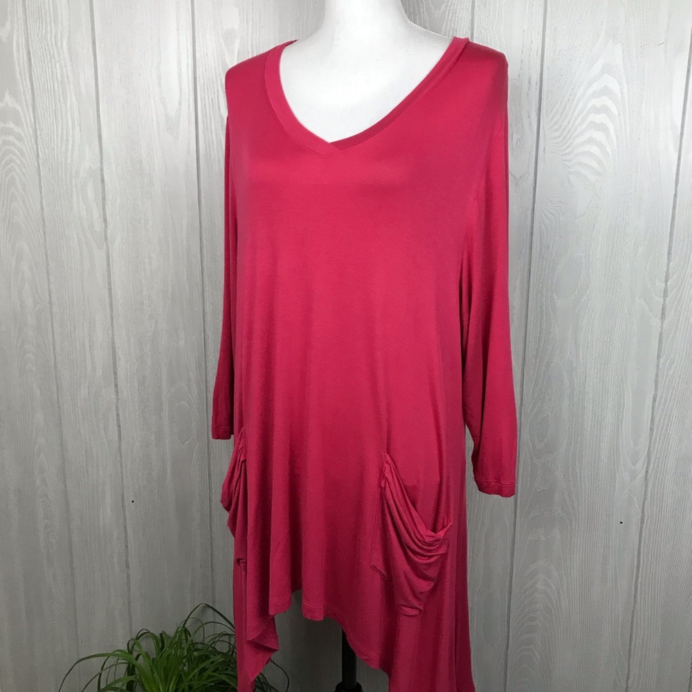LOGO by Lori Goldstein asymmetrical hem tunic top